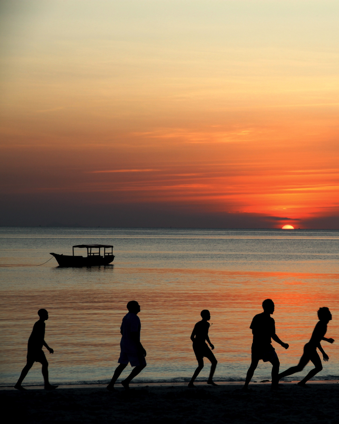 Tanzānijas safari & Zanzibāras okeāna miers