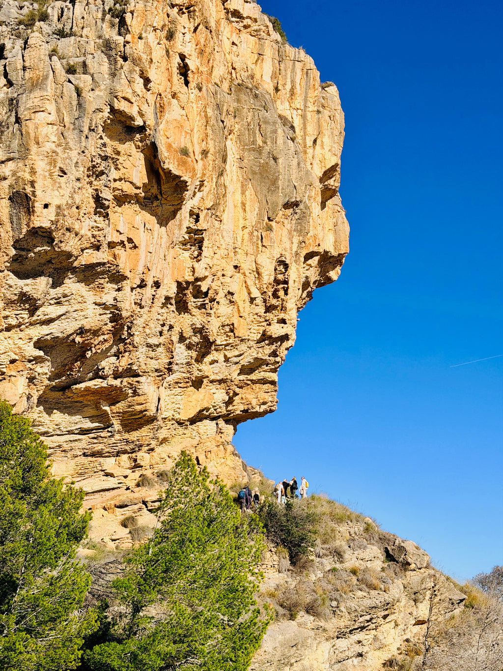 Starts vasarai: saule, jūra un klintis