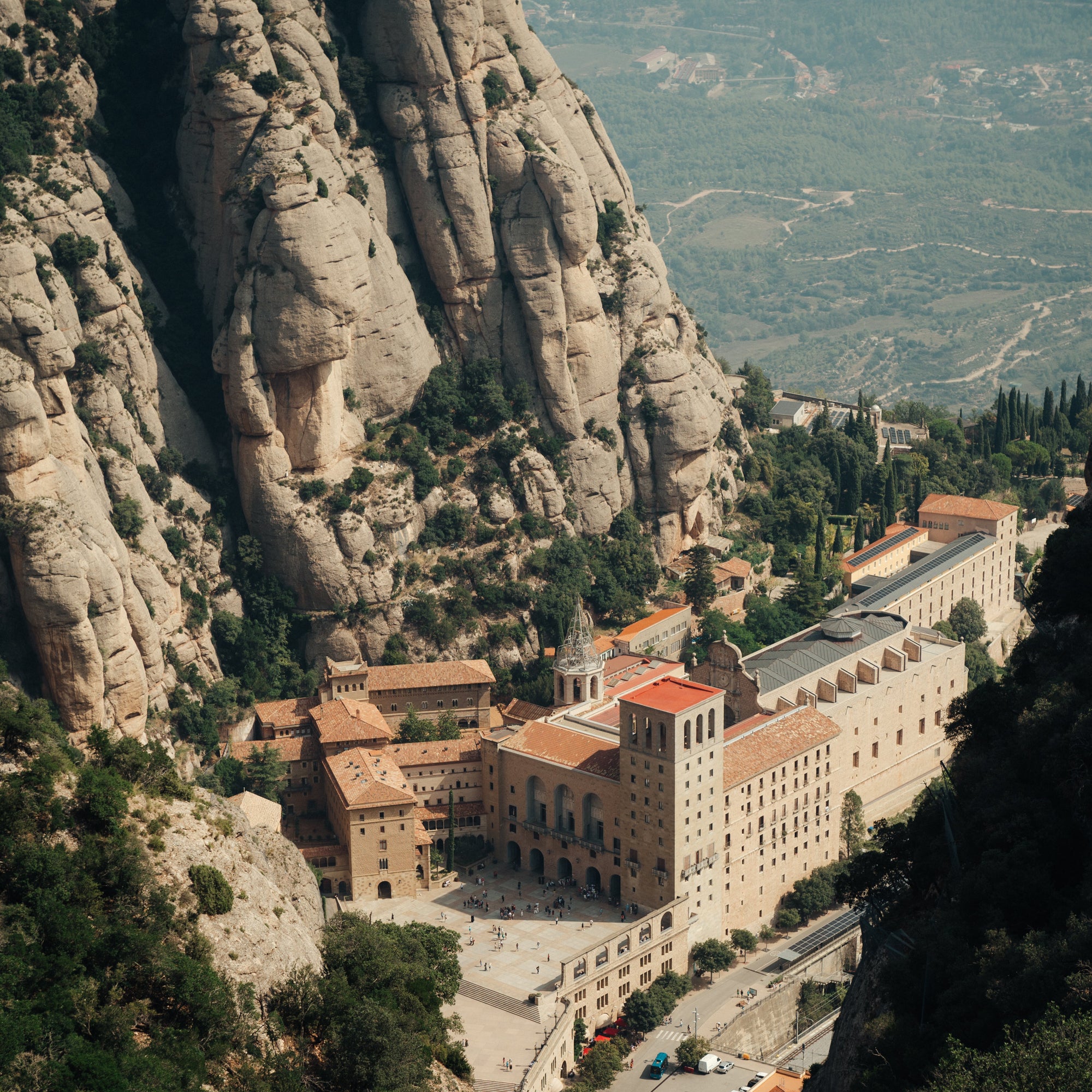 Barselonas brīvdienas ar Montserratas kalniem