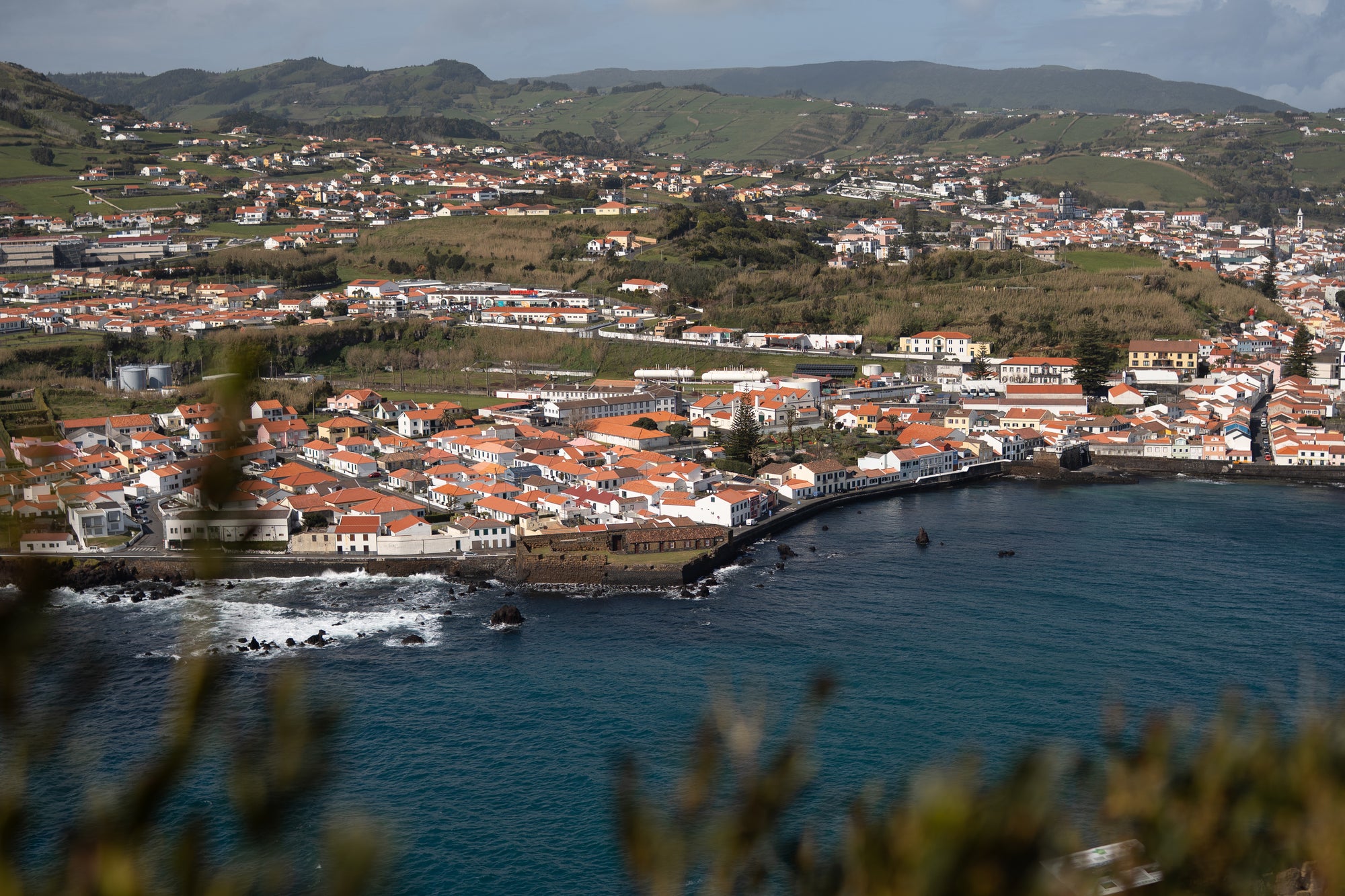 Atlantijas zaļā sala: mierpilns piedzīvojums Sao Miguel (caur Porto)