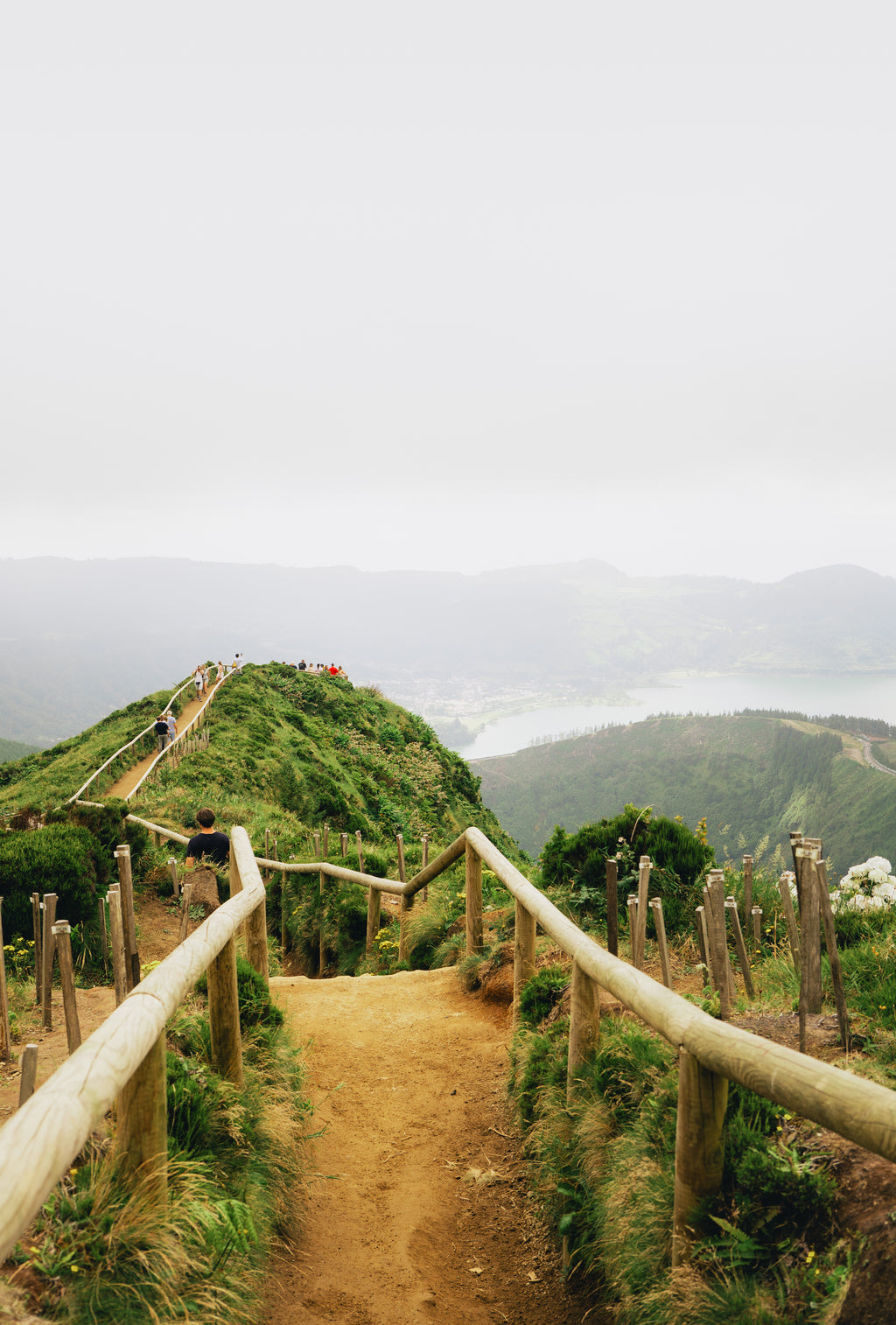 Atlantijas zaļā sala: mierpilns piedzīvojums Sao Miguel (caur Porto)