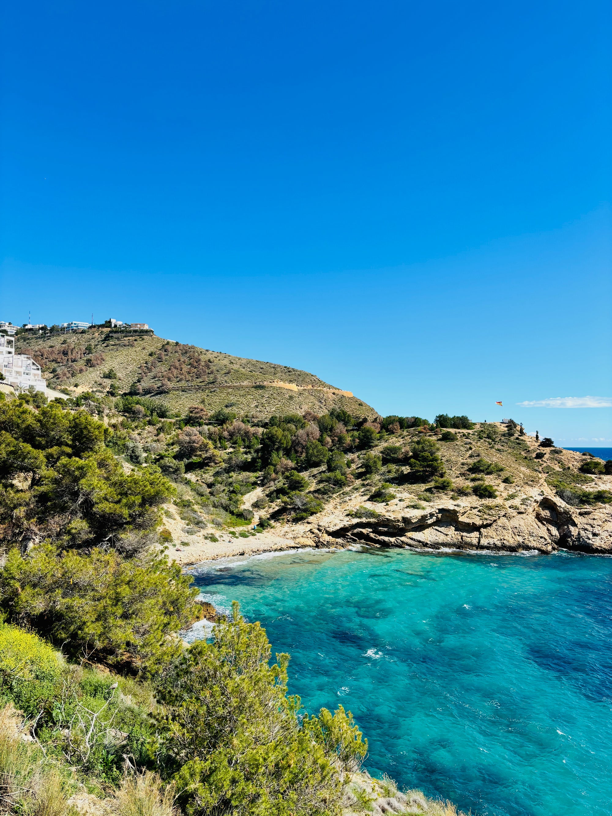 Starts vasarai: saule, jūra un klintis