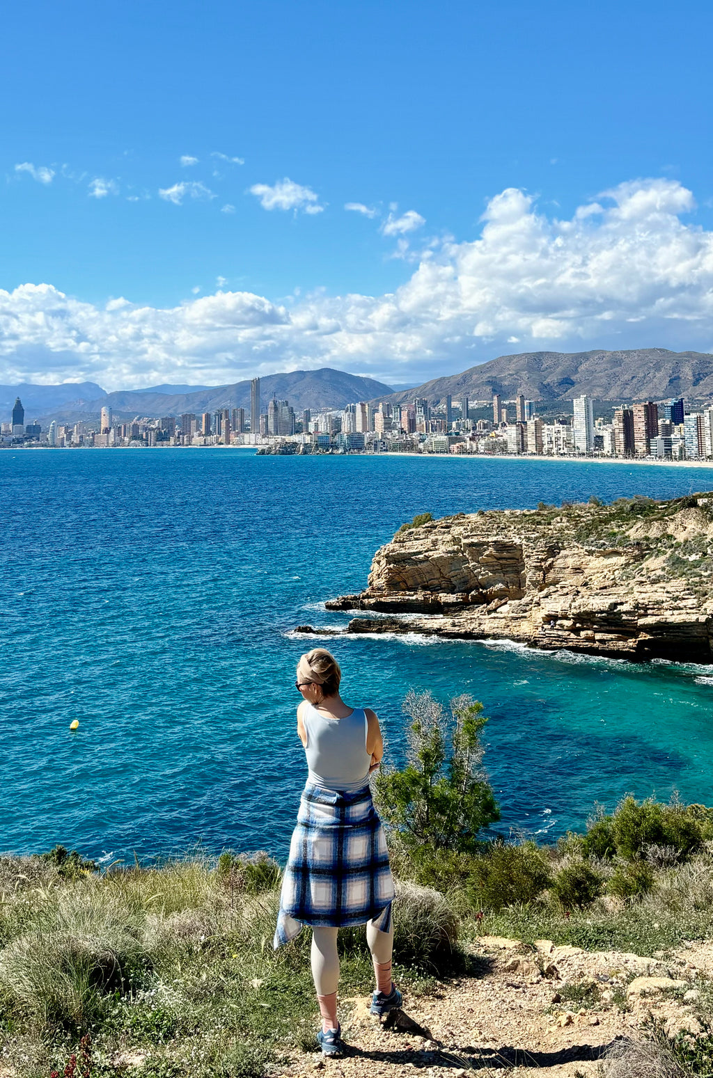 Starts vasarai: saule, jūra un klintis