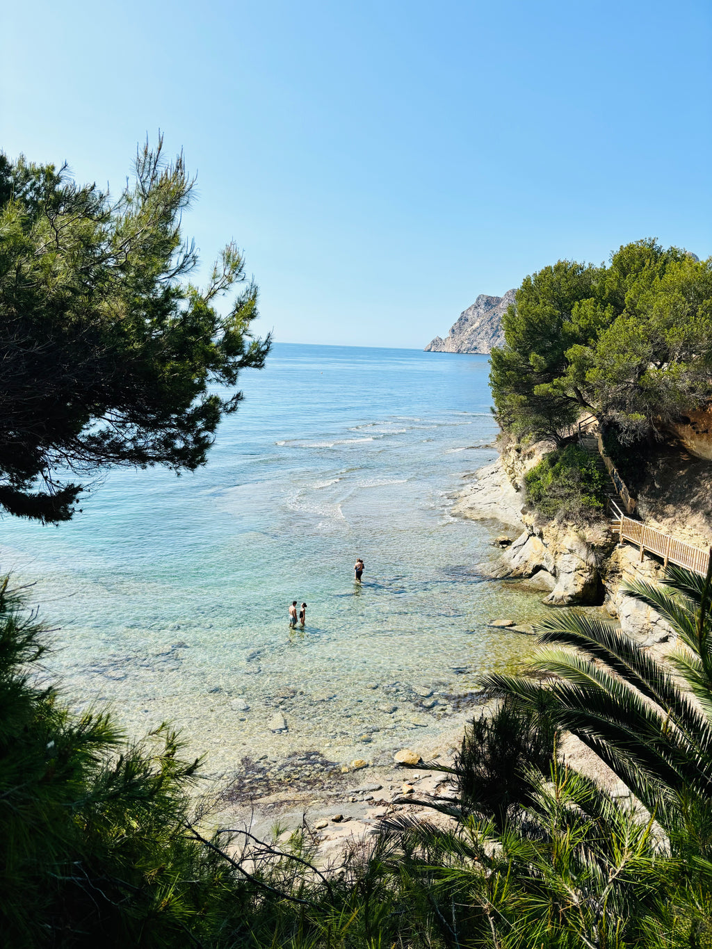 Starts vasarai: saule, jūra un klintis