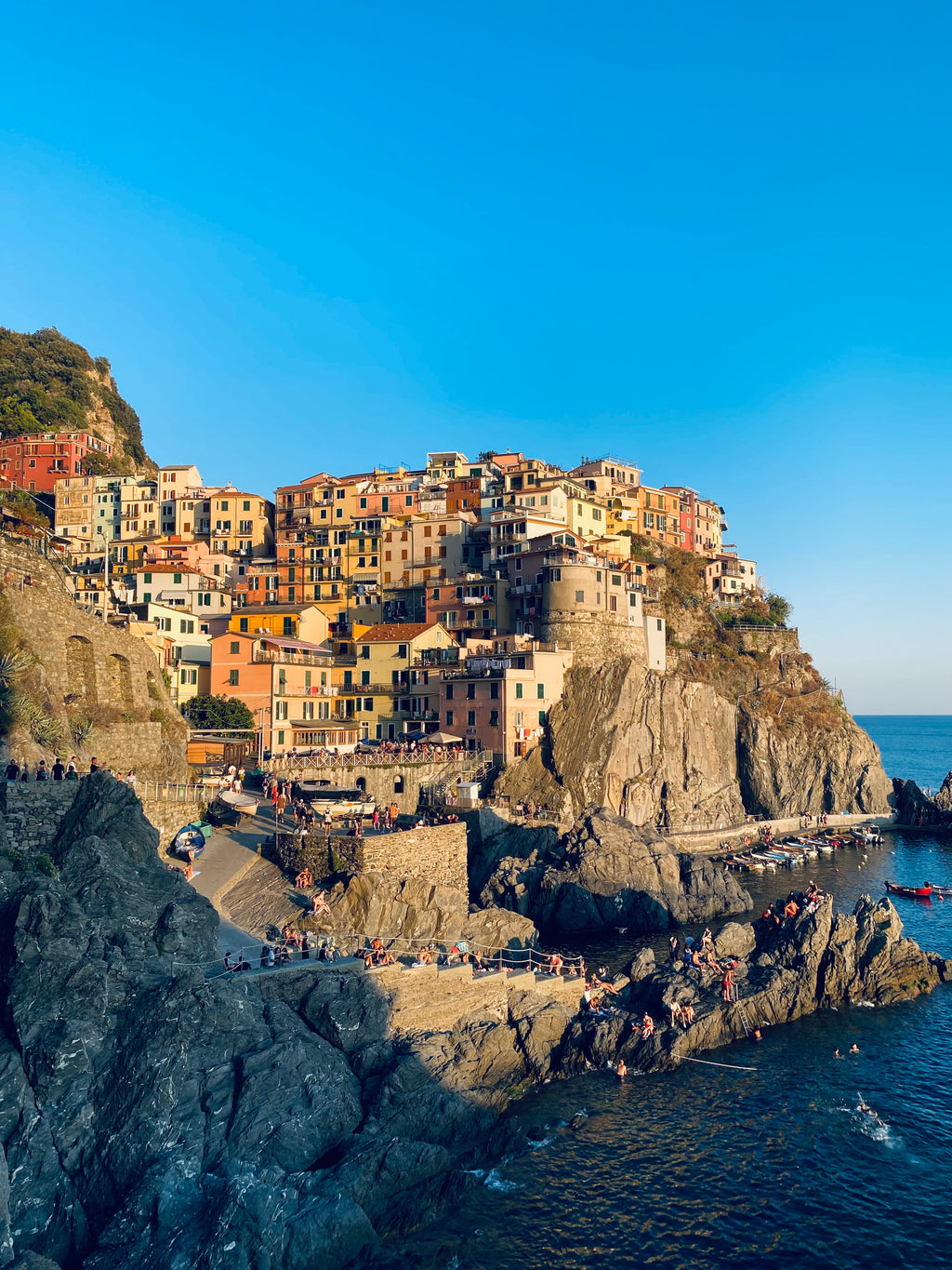 No ciemata uz ciematu: pārgājiens Cinque Terre, Itālija