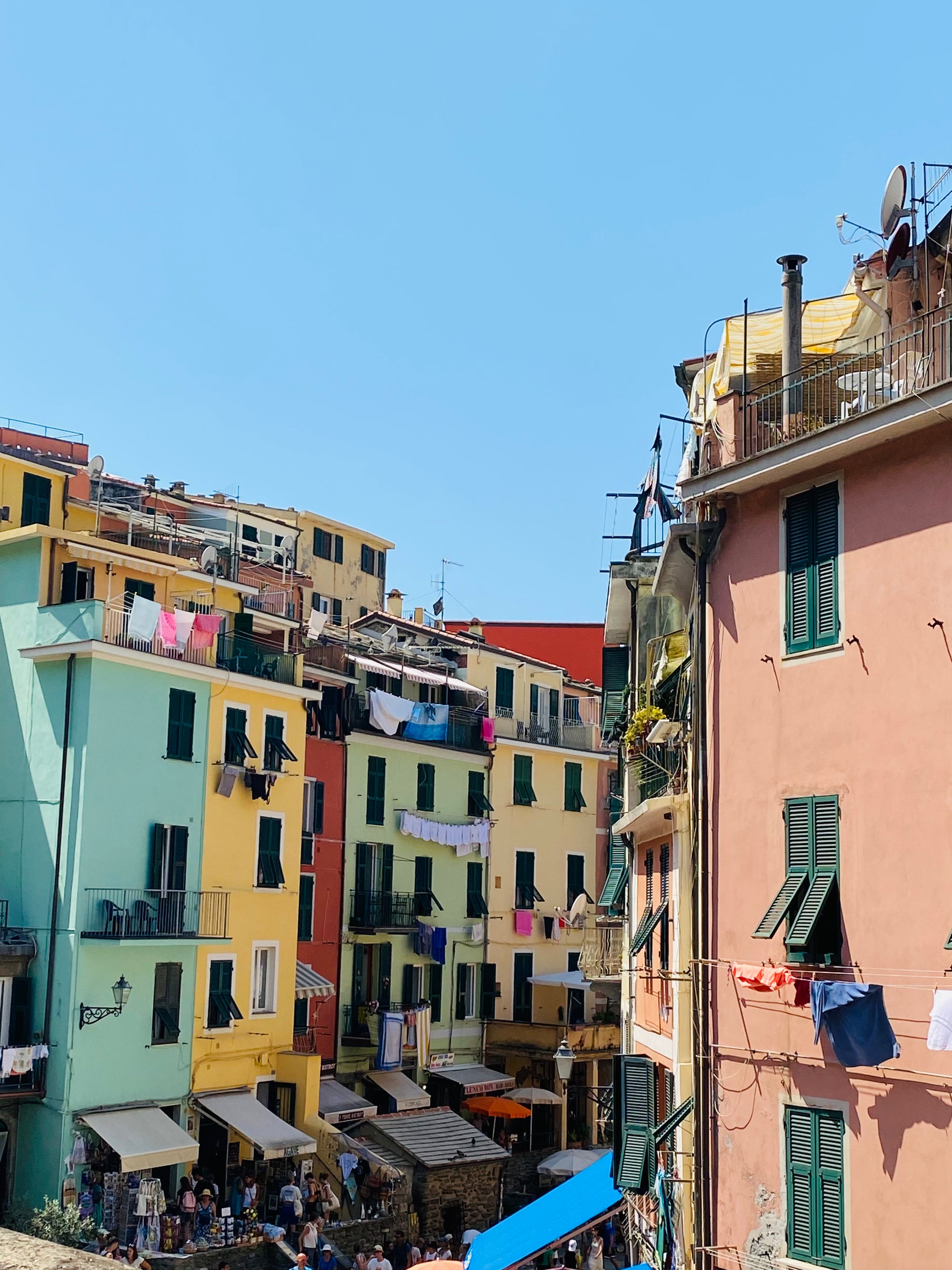No ciemata uz ciematu: pārgājiens Cinque Terre, Itālija