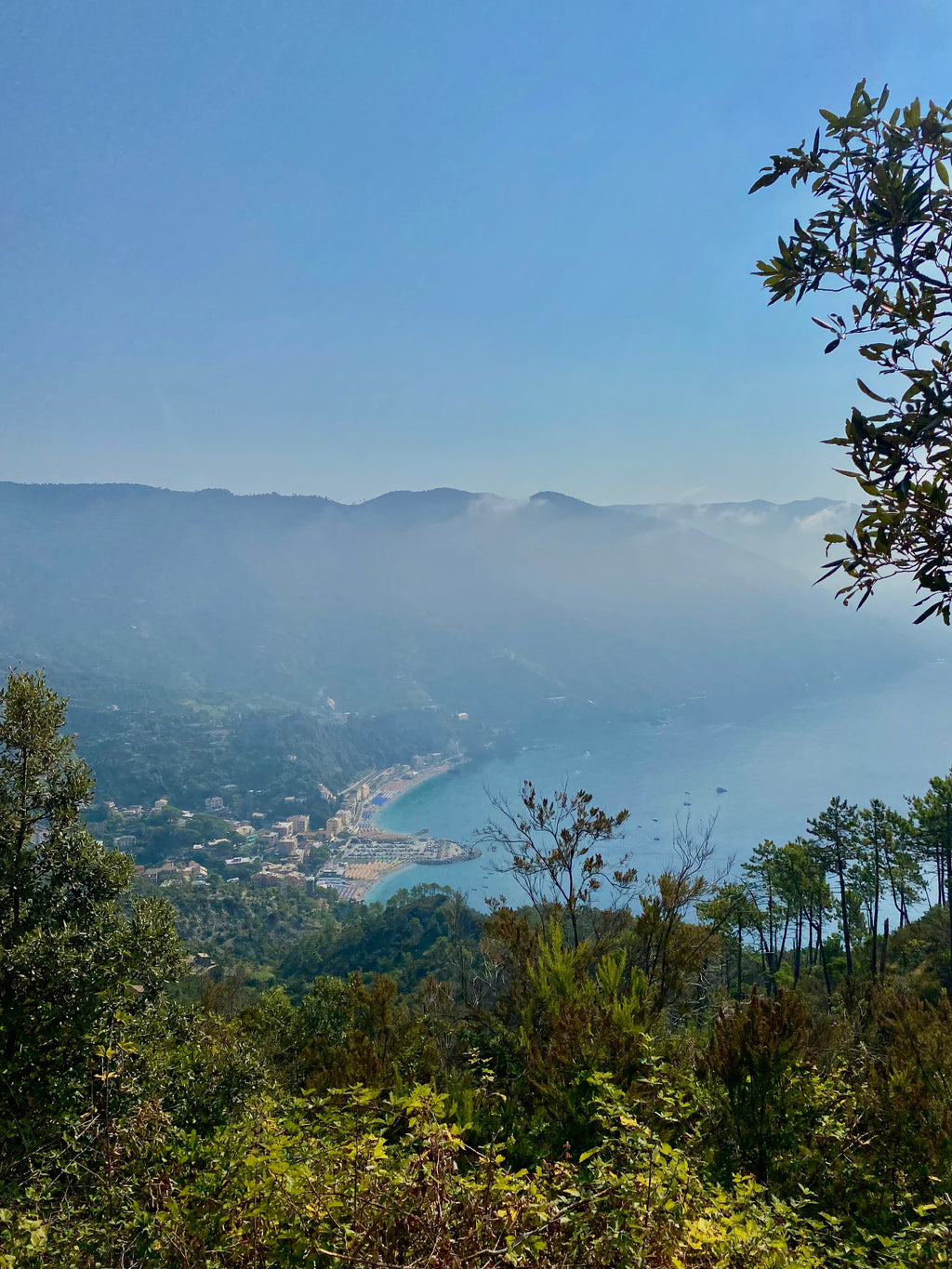 No ciemata uz ciematu: pārgājiens Cinque Terre, Itālija
