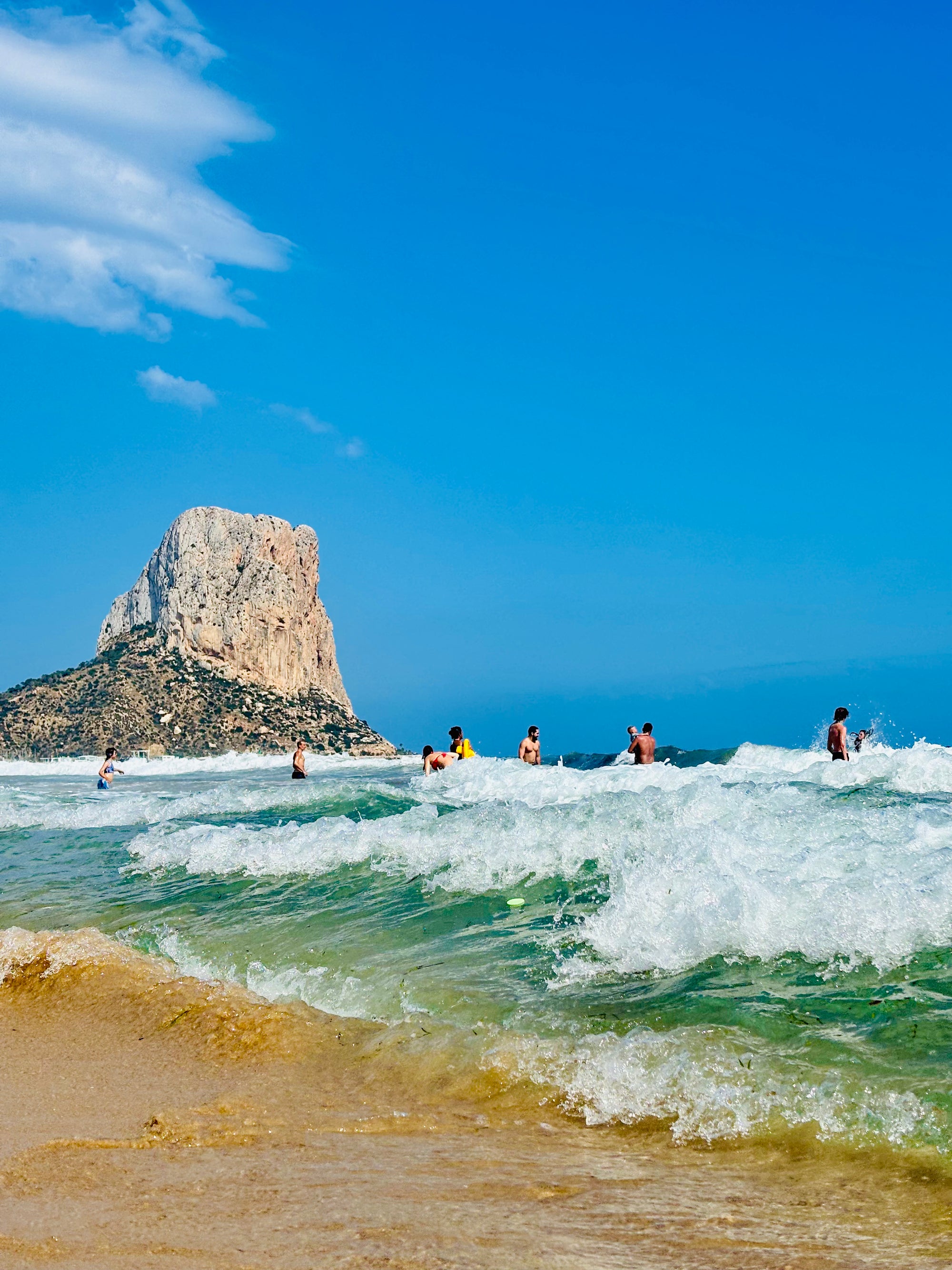 Starts vasarai: saule, jūra un klintis