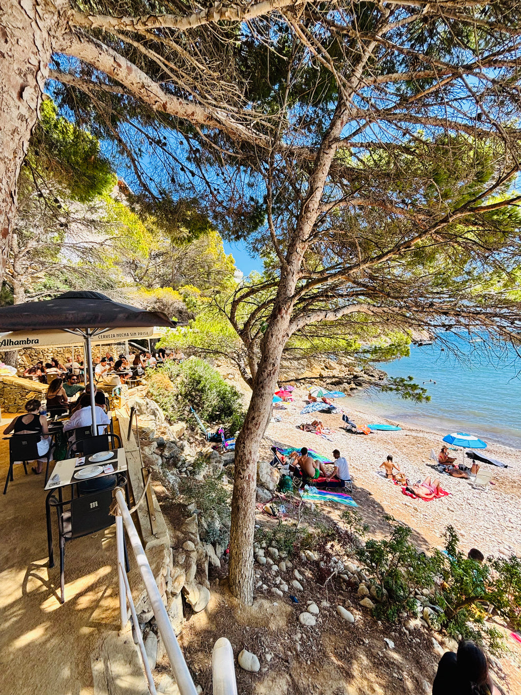 Starts vasarai: saule, jūra un klintis