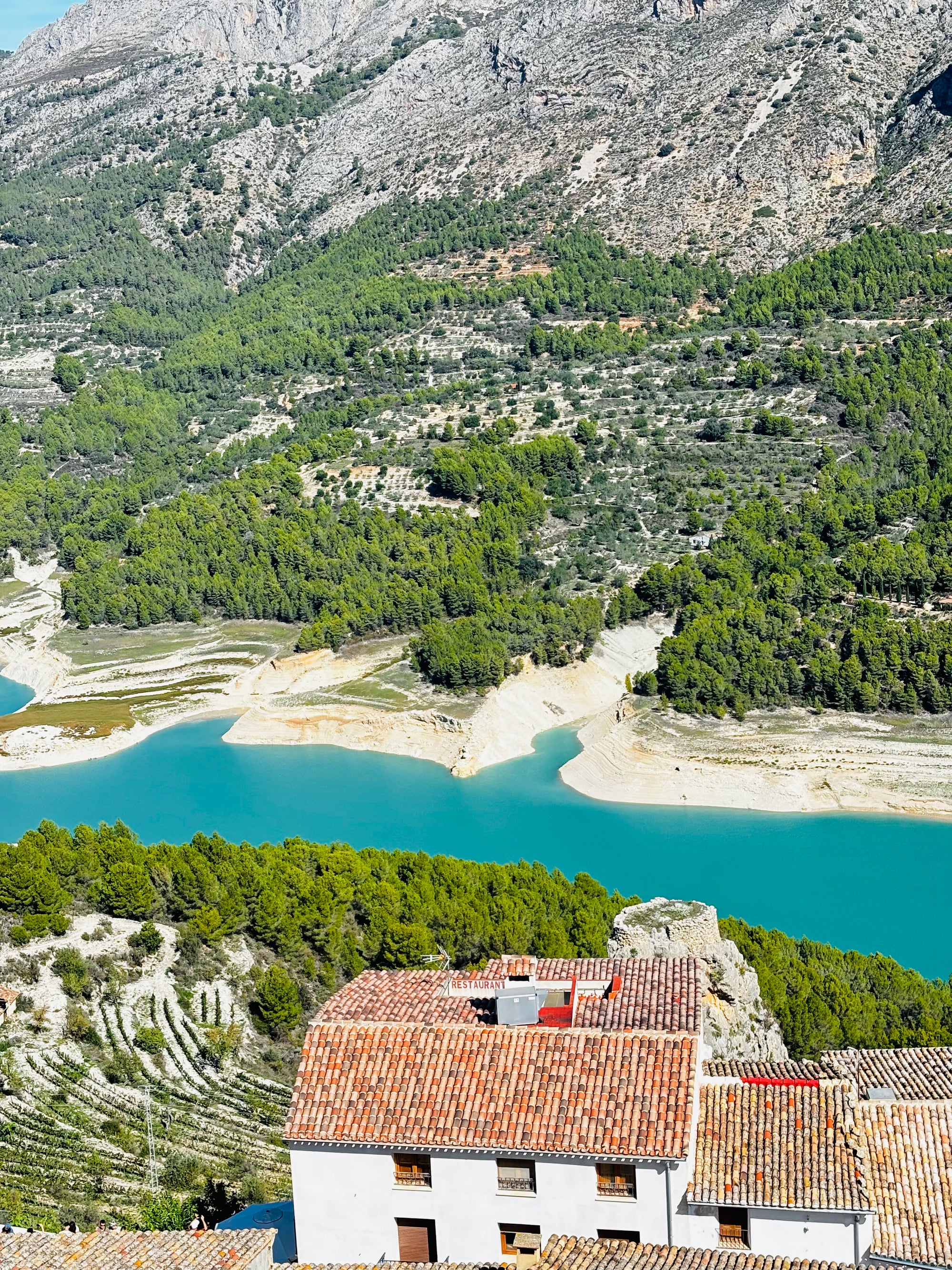 Bohēmas baudītājiem – māksla, jūra un dzīves garša Altea (Spānija)
