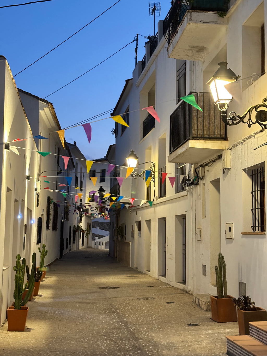 Starts vasarai: saule, jūra un klintis