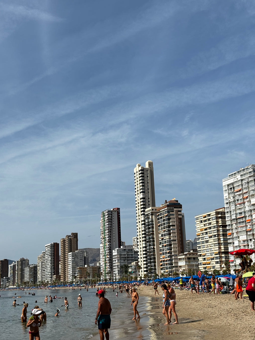 Starts vasarai: saule, jūra un klintis