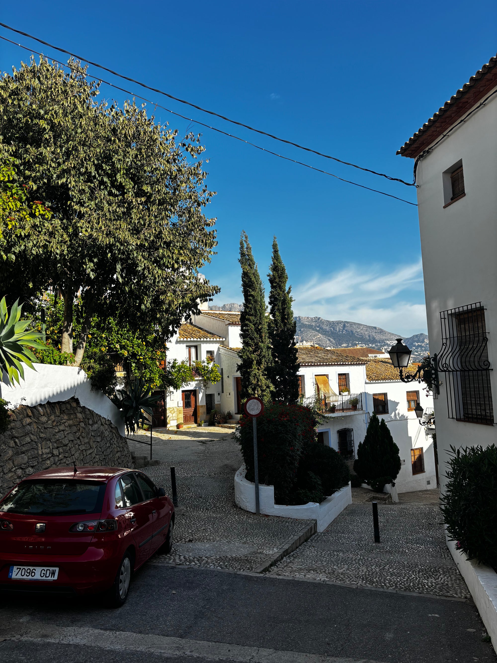 Bohēmas baudītājiem – māksla, jūra un dzīves garša Altea (Spānija)