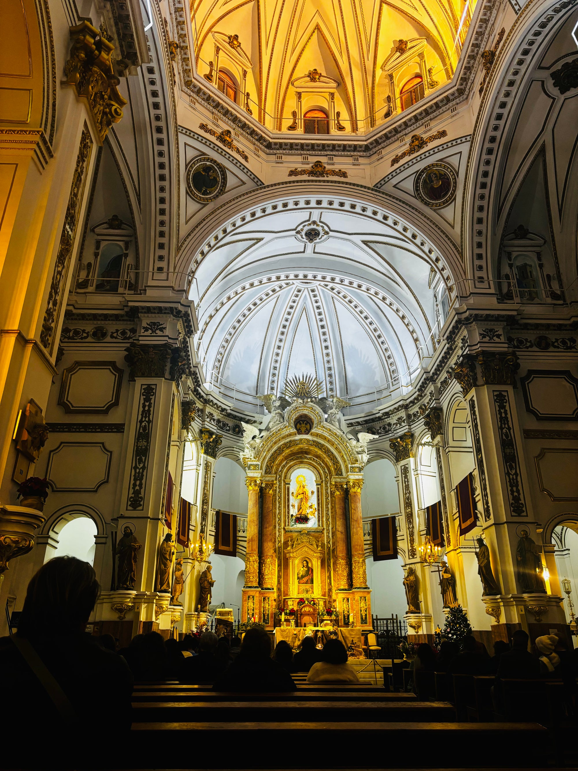 Bohēmas baudītājiem – māksla, jūra un dzīves garša Altea (Spānija)