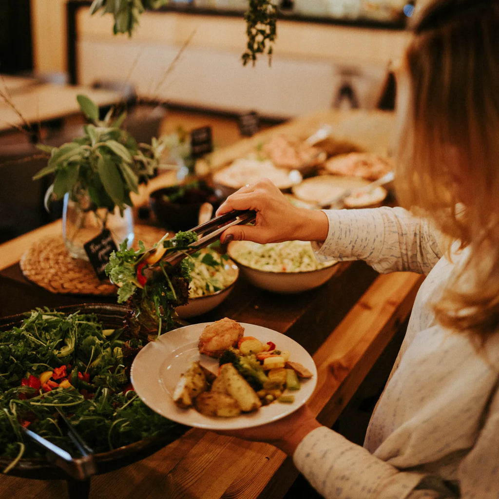 TRĪS MEISTARU GARŠU SASPĒLE - vakariņas un ekskursija Valmiermuižas alus darītavā