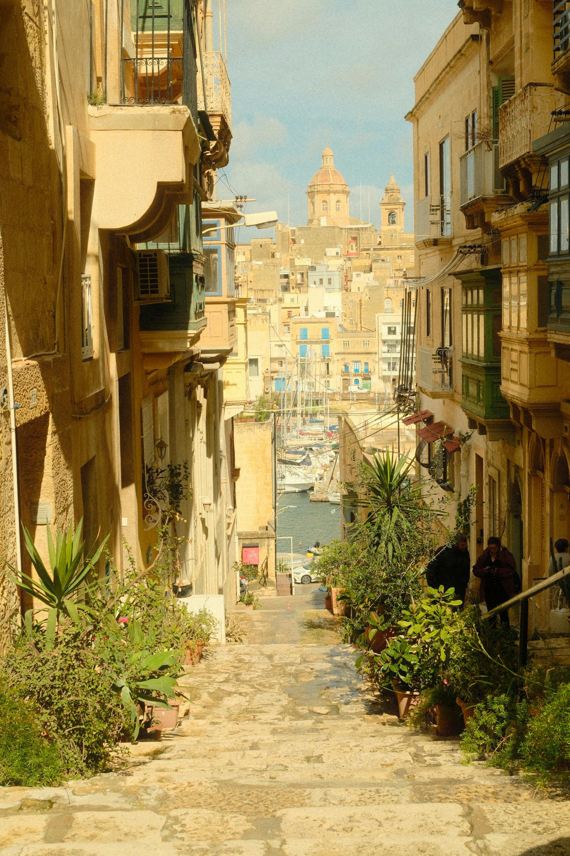 Malta – Vidusjūras saulrieti, vēsture un salas burvība