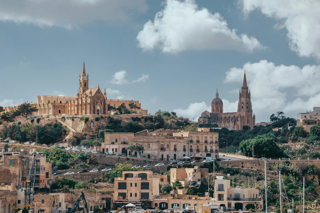 Malta – Vidusjūras saulrieti, vēsture un salas burvība