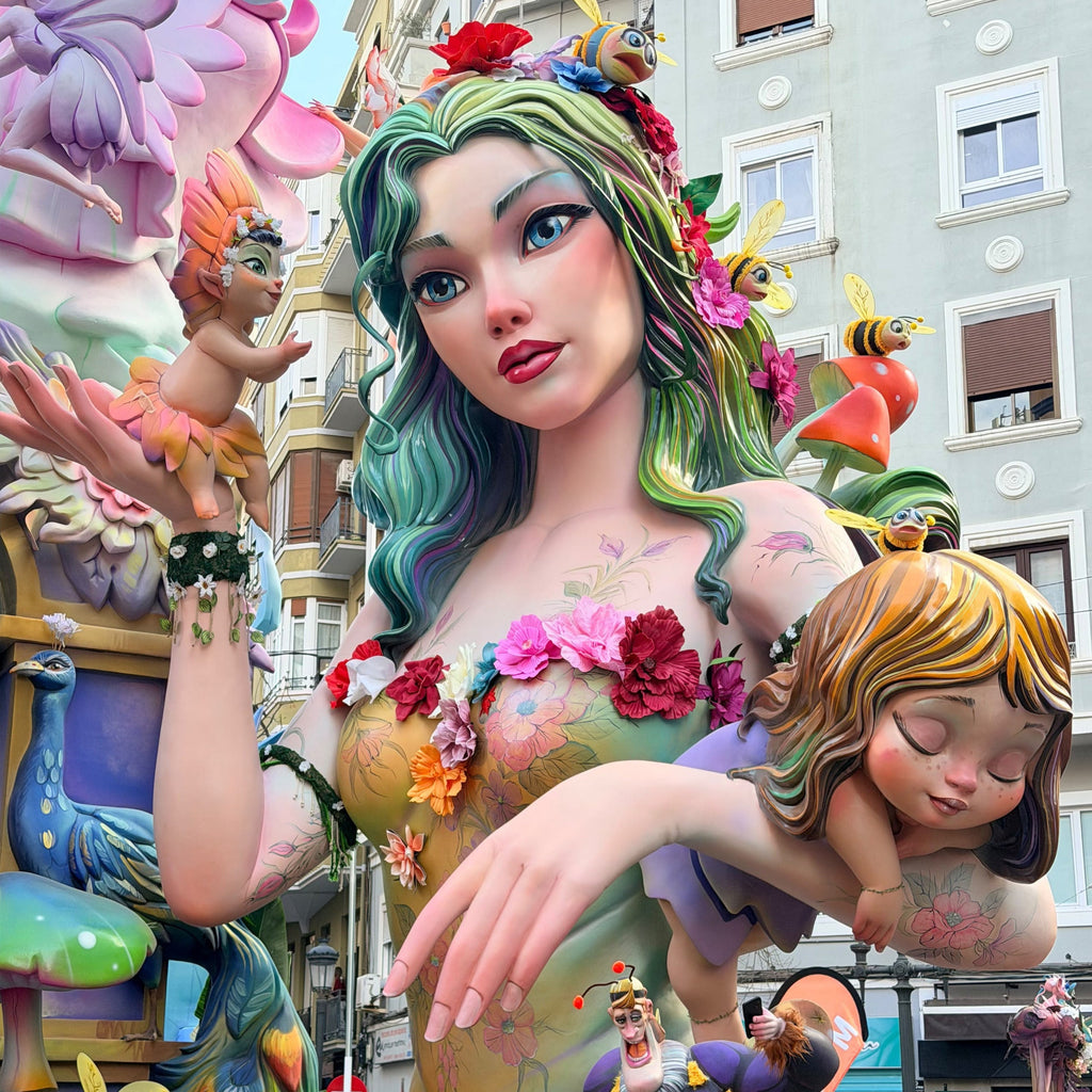 Valensija - krāšņā festivāla "Las Fallas" laikā - Spānijas kultūras pērle