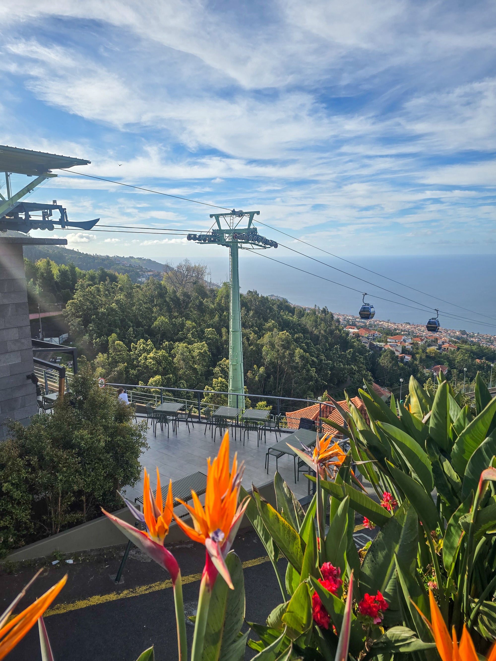 Atlantijas pērle Madeira: dārzi, kalni, levadas un okeāns