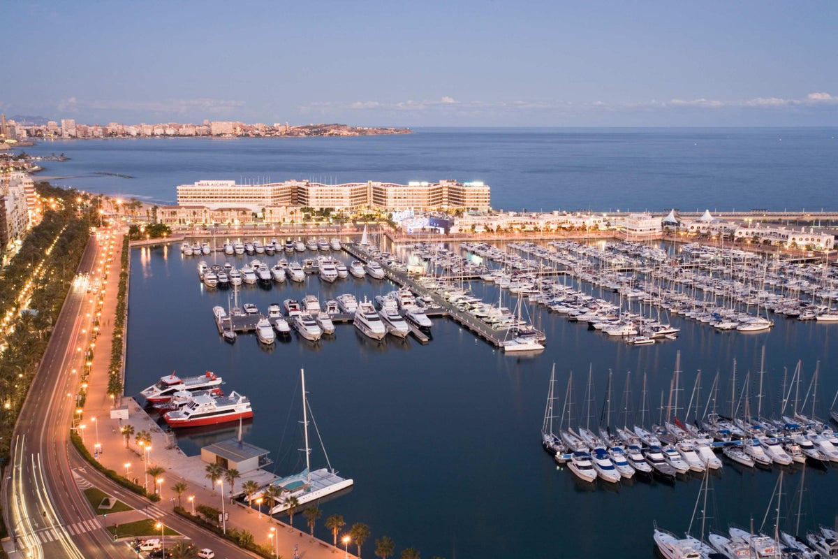 Costa Blanca - Spānijas vasara starp kalniem un Vidusjūru