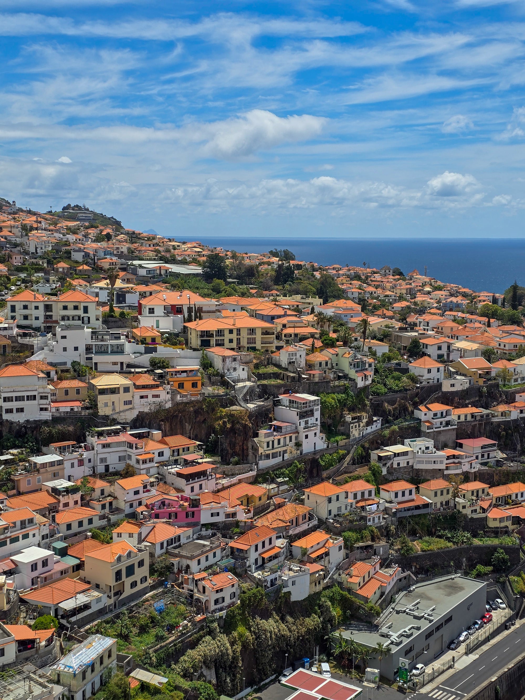 Atlantijas pērle Madeira: dārzi, kalni, levadas un okeāns