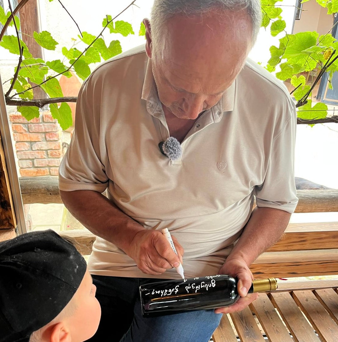 Gruzijas mazpilsēta, kas dzīvo lēni: Melnās jūras piekraste sezonas laikā