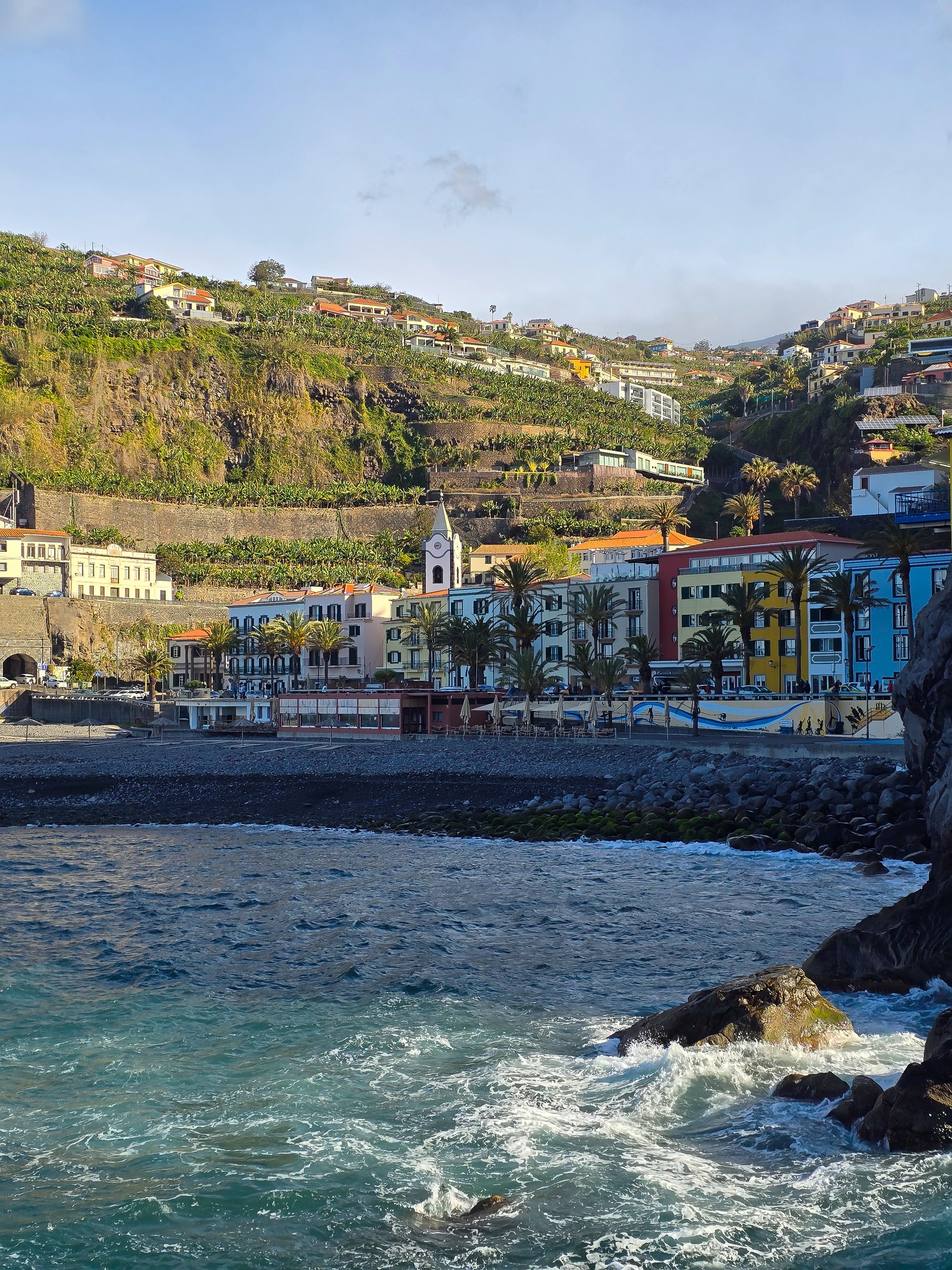 Atlantijas pērle Madeira: dārzi, kalni, levadas un okeāns